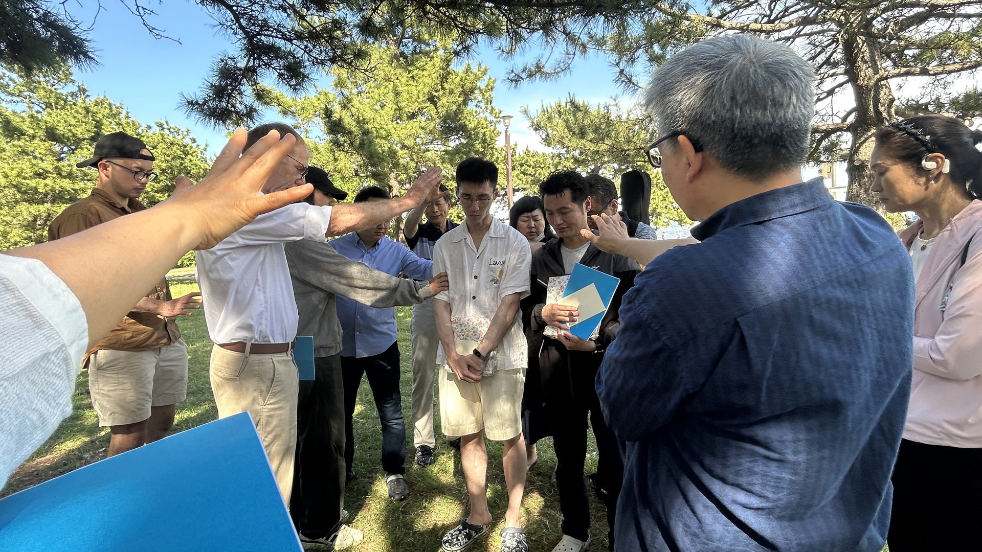 城南島海浜公園でのバプテスマ式